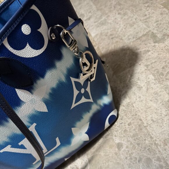 AUTHENTIC LOUIS VUITTON Blue OMBRE NEVERFULL-RARE AND Very Good CONDITION - Picture 4 of 11